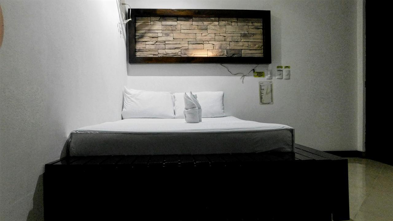 Hotel Kong Μεντεγίν Εξωτερικό φωτογραφία